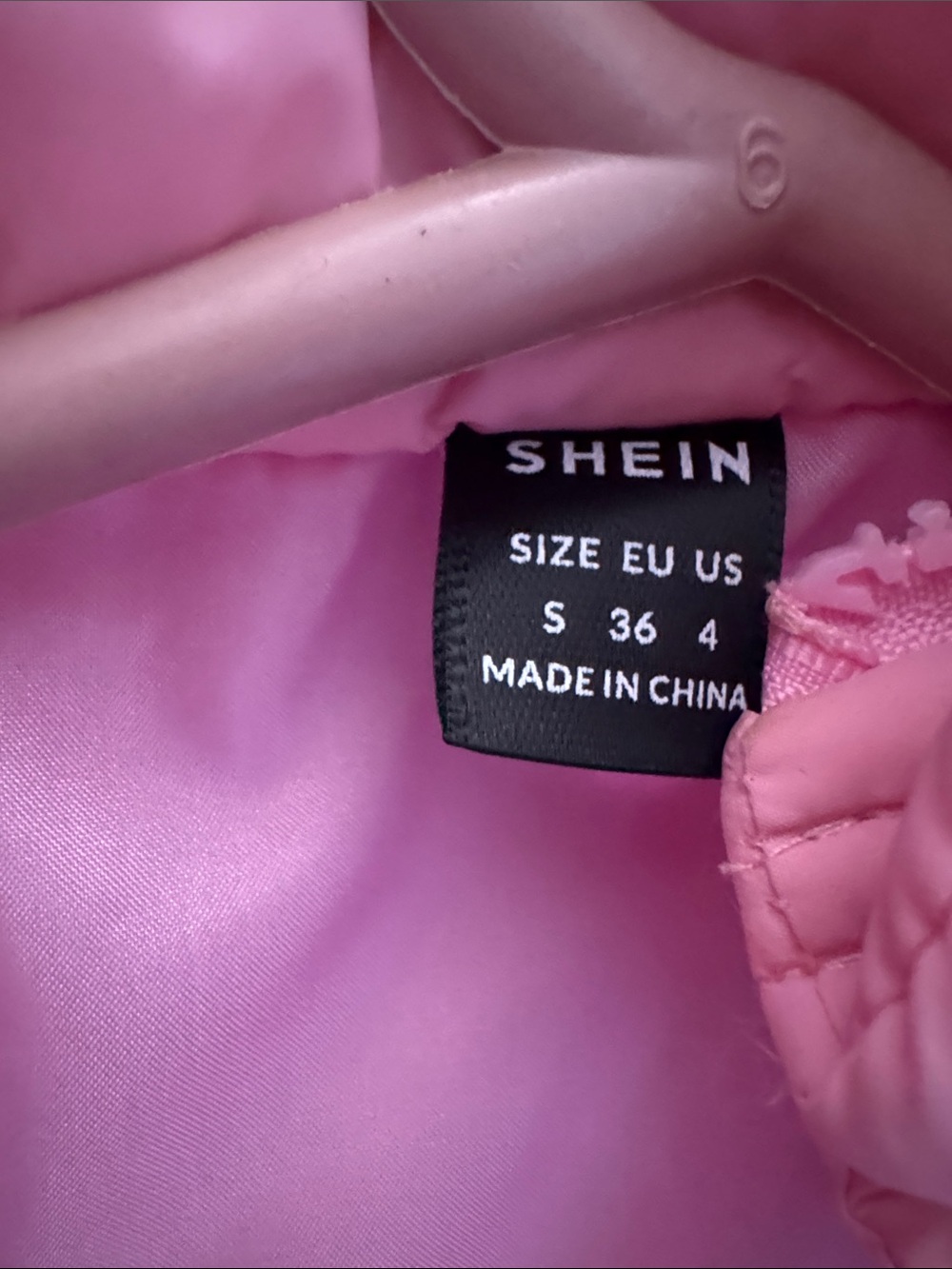 Pink Cropped Puffer Jacket - Lightweight Warmth - Picture 3 of 5